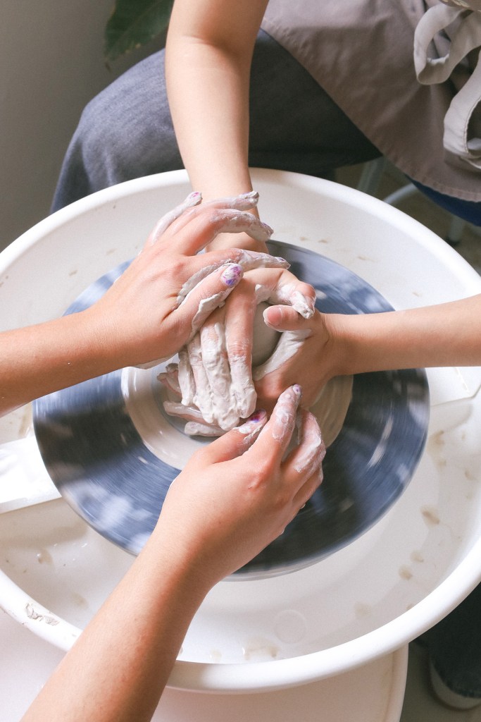 Proceso de cerámica en AKE Studio